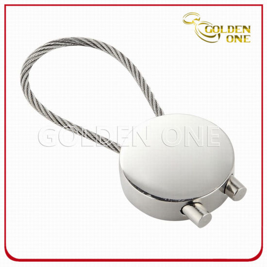 Llavero de metal con cable de forma redonda en blanco chapado en perla