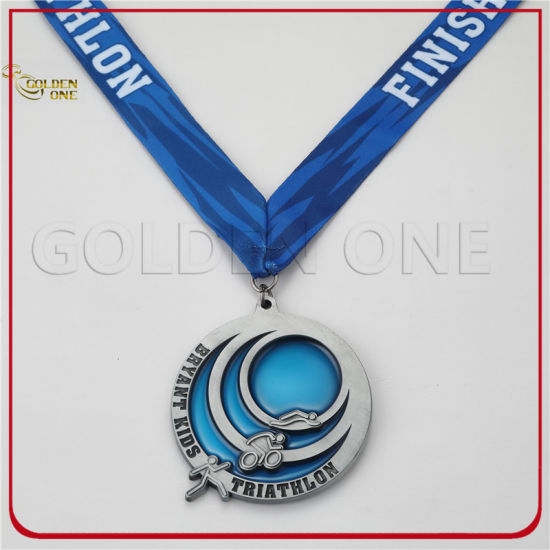 Medalla Jiu Jitsu de oro mate troquelada personalizada
