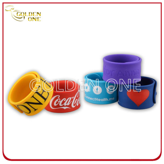 Colores surtidos Impresión de pantalla personalizada Silicona Slap Wrap pulsera