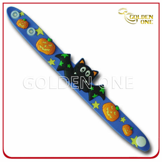 Precio de fábrica diferente patrón de dibujos animados silicona pulsera a presión