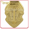 Insignias de la policía chapada en oro Insignias del ejército con alta calidad