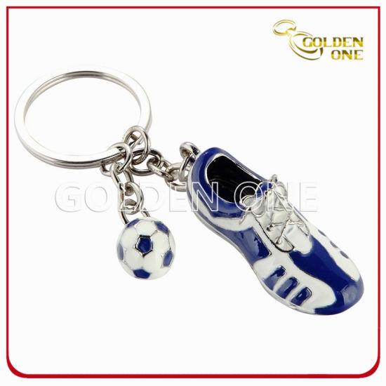 Etiqueta para llave de metal esmaltado duro niquelado con amuleto de fútbol