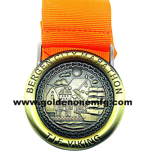Medallón de acabado de plata antiguo de corte personalizado
